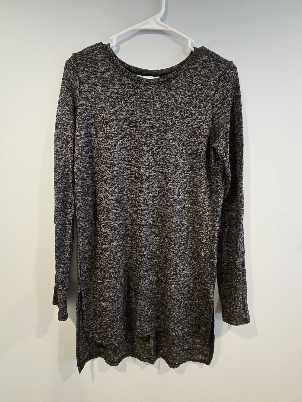 Maurices Charcoal Gray Heathered Crew Neck Top